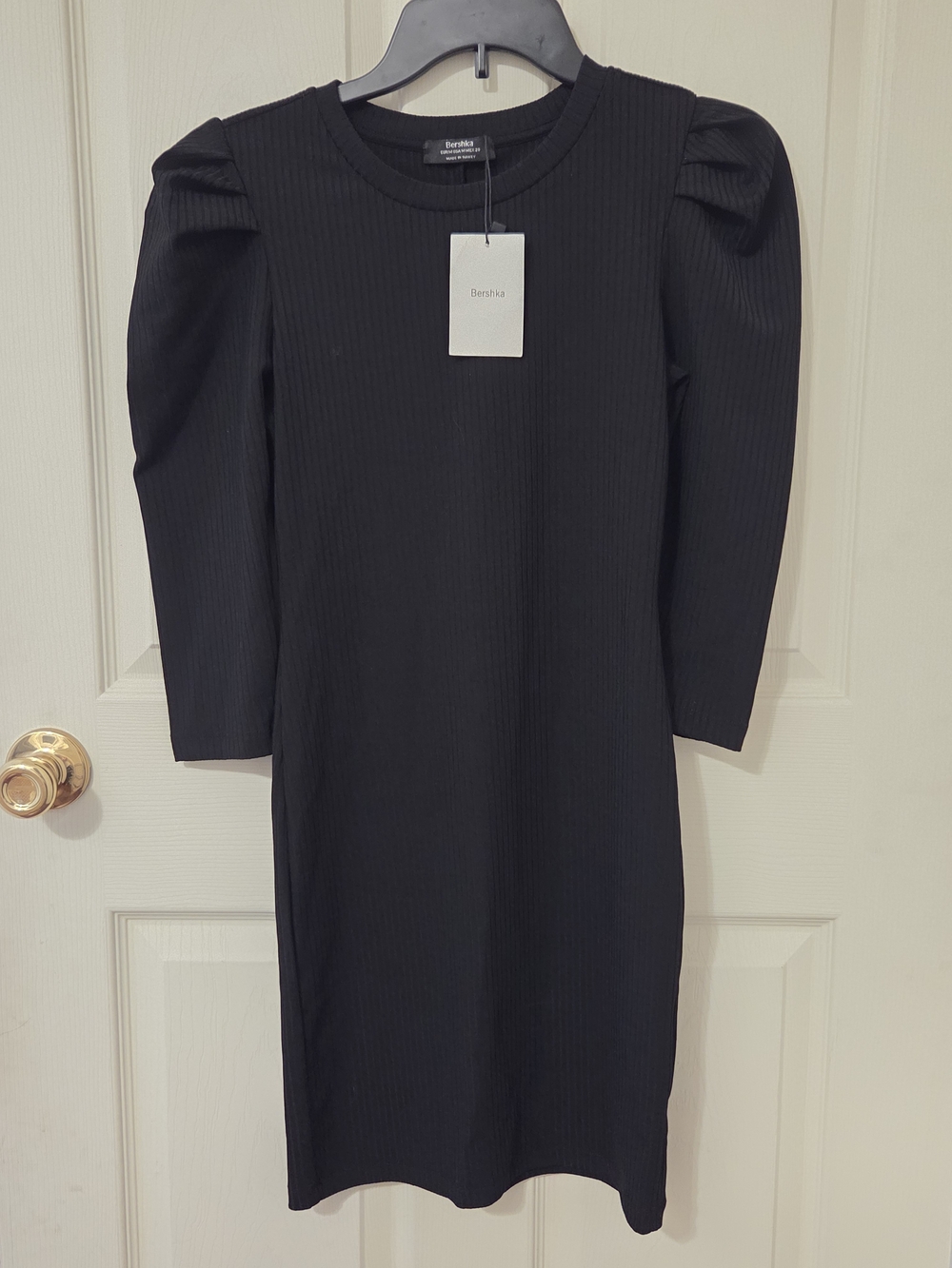 Bershka Black Ribbed Puff-Sleeve Dress